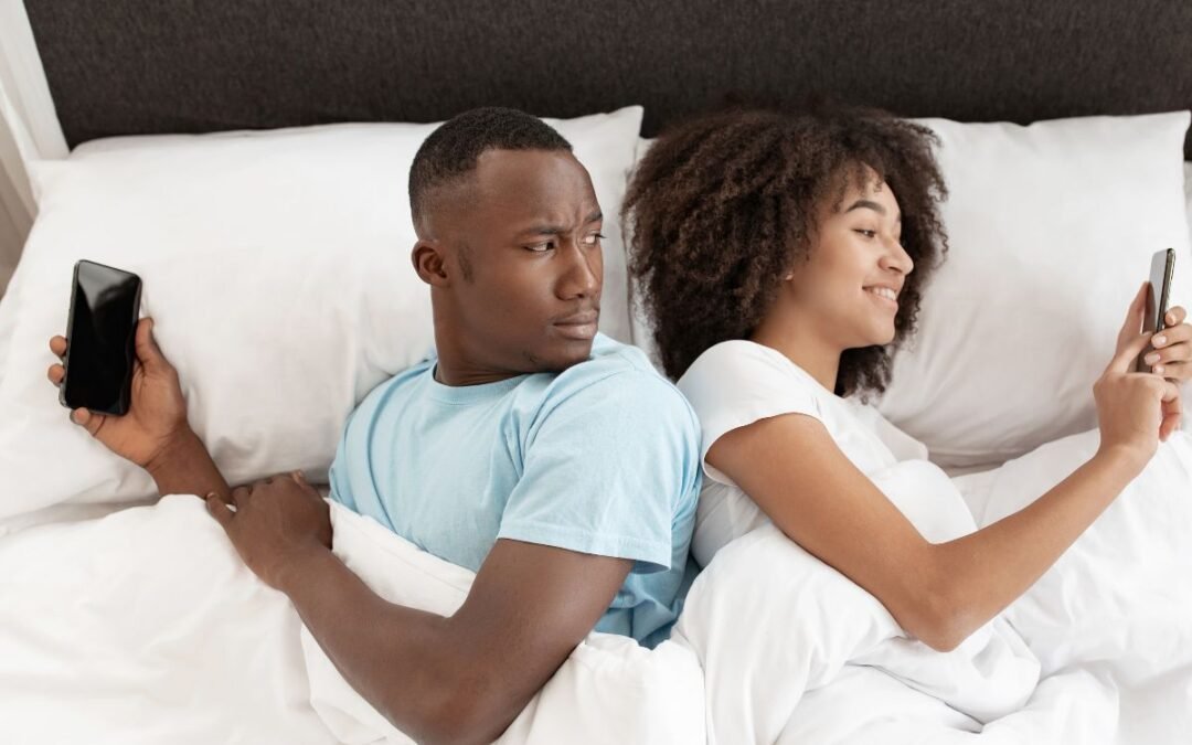 Infedeltà coniugale su internet, c’è addebito