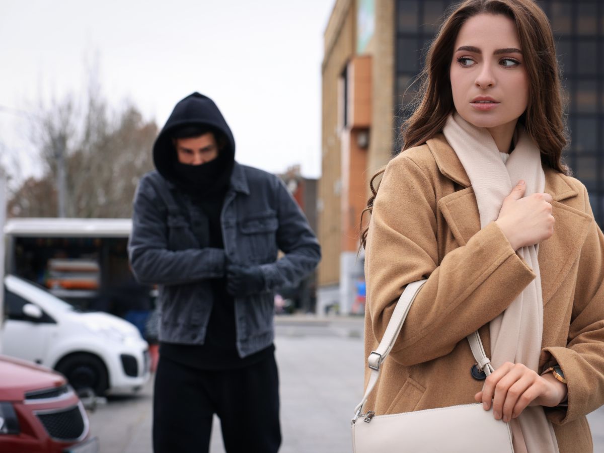 STALKING cosa accade alla vittima e al suo stalker