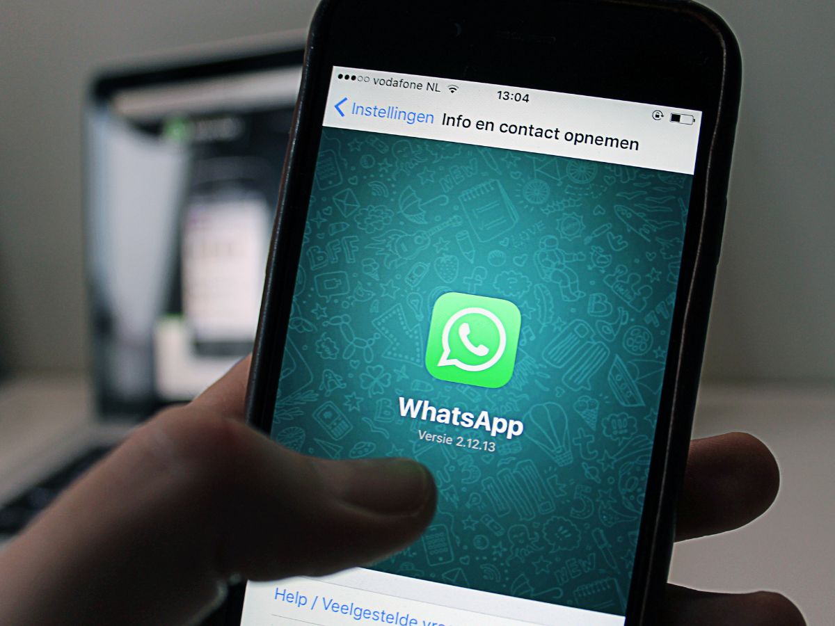 Spiare Whatsapp, l'investigatore privato risponde
